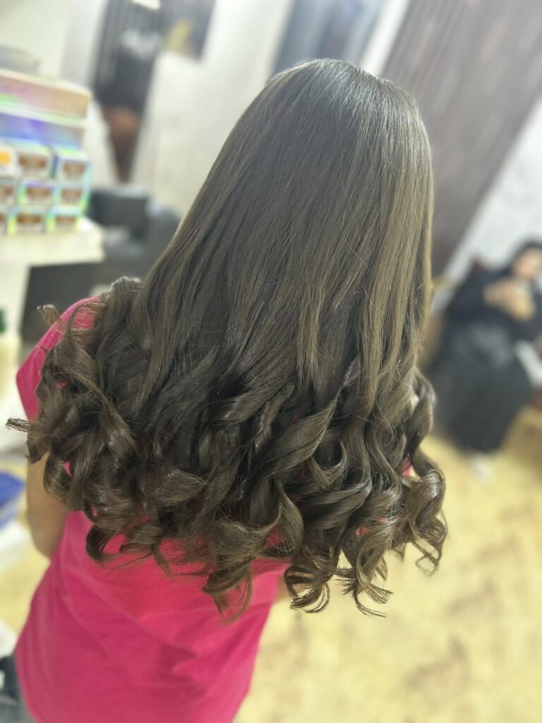 Women only beauty salon serving Gardenia Heights and Rehab City